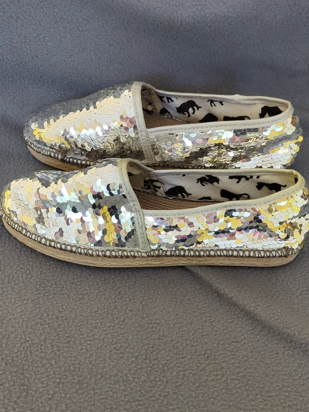 Silver Sequined Esparilles. Size 8.